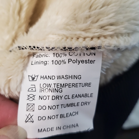 NWOT Sherpa Lined Zip Up Hoodie - Picture 4 of 5